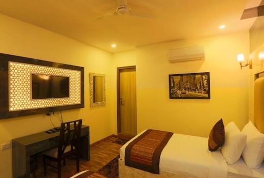 Hotel Plazzo Nowe Delhi Zewnętrze zdjęcie
